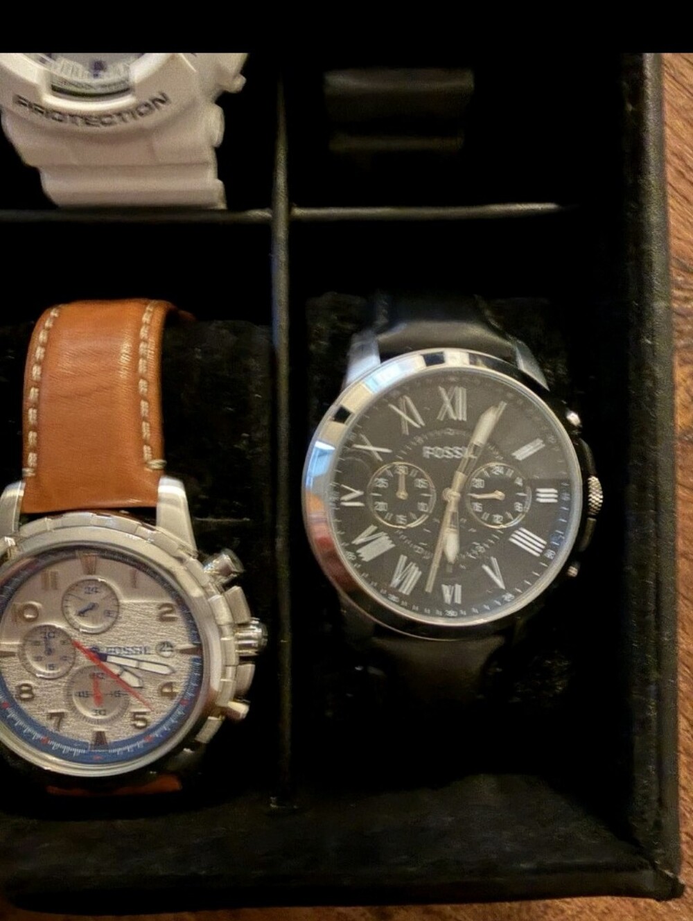 BUNDLE 8 WATCHES ( UNISEX ) - Picture 9 of 10